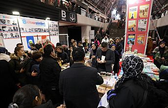 İnegöllüler Kitap Fuarında Yazarlarla Buluşuyor