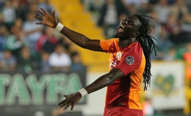 Gomis'ten taraftara mesaj