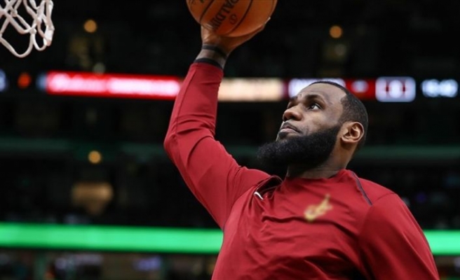 LeBron James Nowitzki'yi geride bıraktı