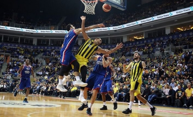 Fenerbahçe potada galibiyet serisini sürdürdü