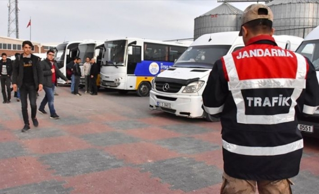 Okul servis araçları jandarmanın takibinde