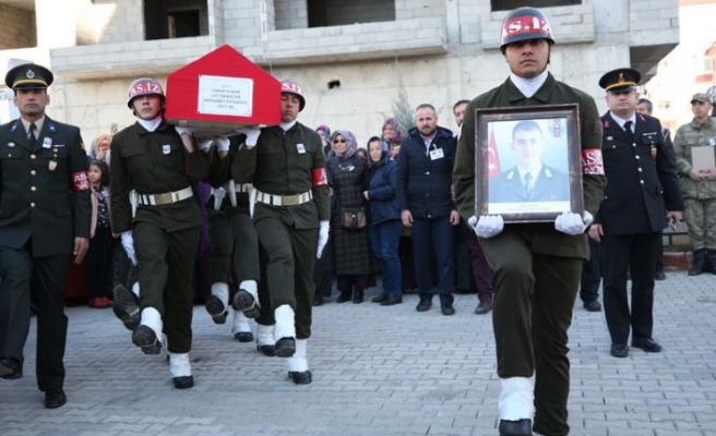 Şehitlerimizi uğurluyoruz