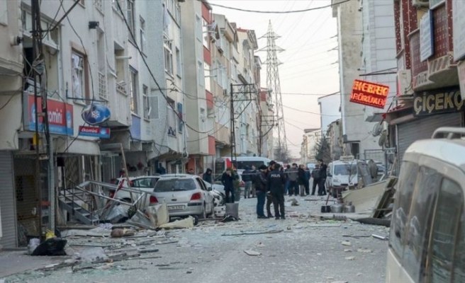 Esenyurt'ta gaz sıkışması sonucu patlama