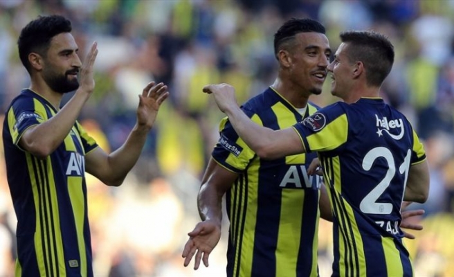 Fenerbahçe sezonu 6. sırada bitirdi