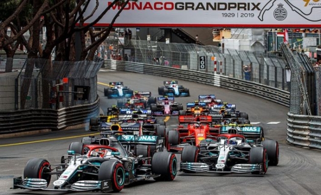 Monaco'da kazanan Hamilton