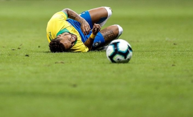 Neymar'ın ayağında kırık tespit edildi