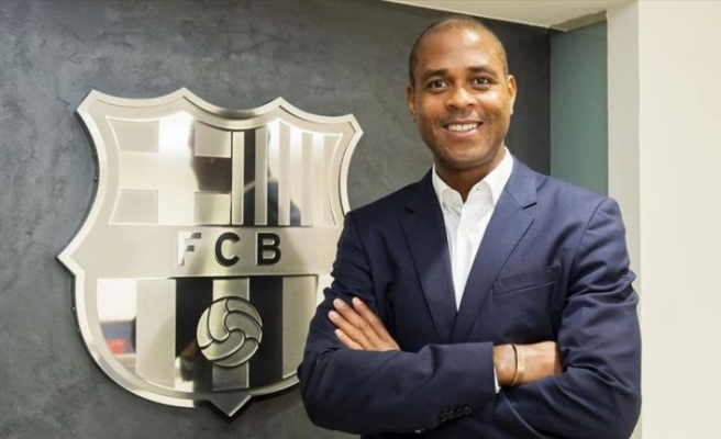 Barcelona'dan Patrick Kluivert'e görev