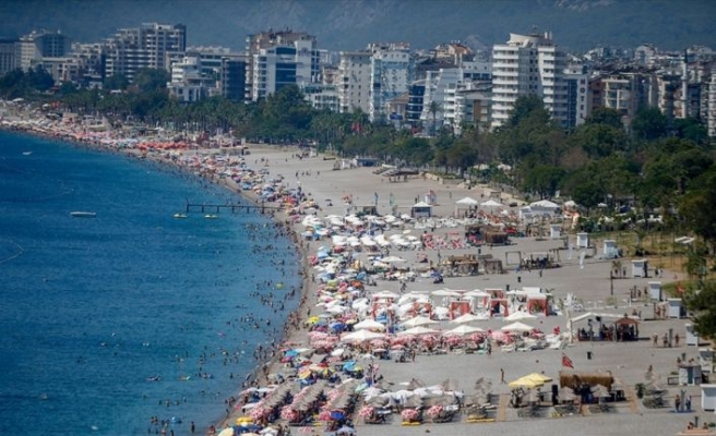 Antalya turizmde yüzde 17 büyüdü