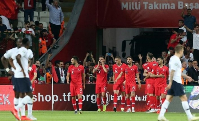 Futbolda milli mesai başlıyor