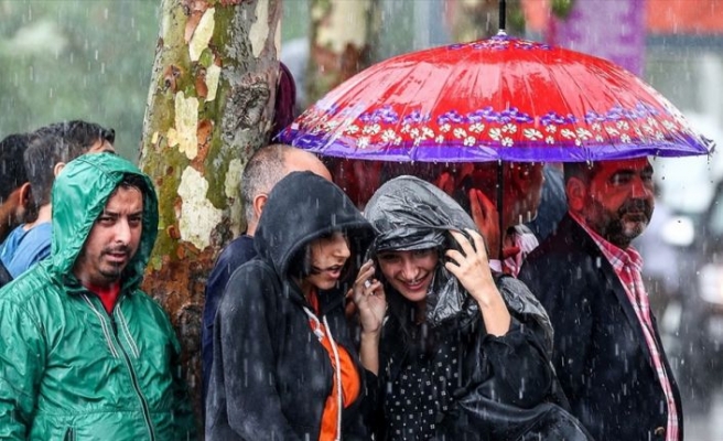 İstanbul'da yarın için sağanak uyarısı