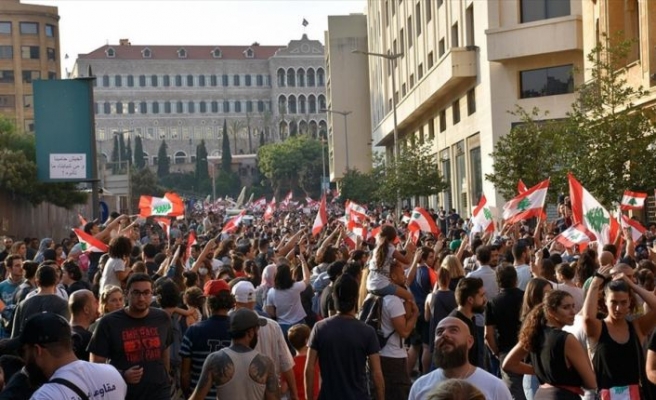 Lübnan'da ezberleri bozan protestolar