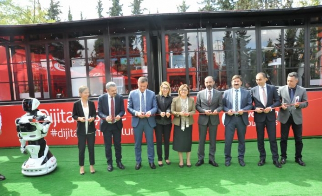 Vodafone Business Dijitalleşme Tırı Gaziantep'te