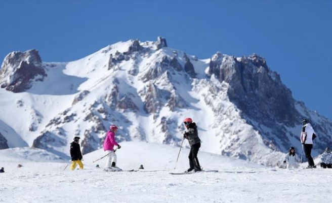 Erciyes'in pistleri yarıyıl tatilinde dolacak