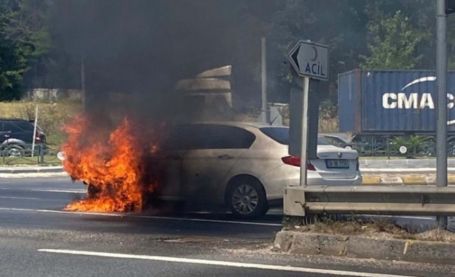 Tekirdağ'da seyir halindeki otomobil yandı