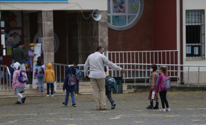 Okullarda yüz yüze eğitim başladı