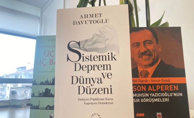 Gelecek Partisi Kitap İmza Günü