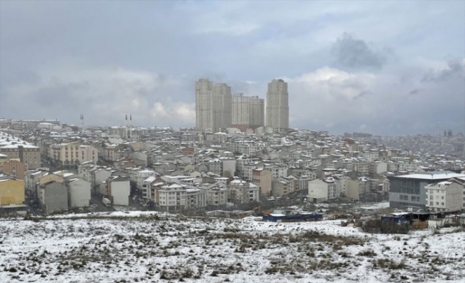 İstanbul'da kar yağışı etkili oluyor