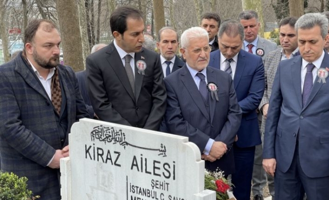 Şehit Savcı Mehmet Selim Kiraz mezarı başında anıldı