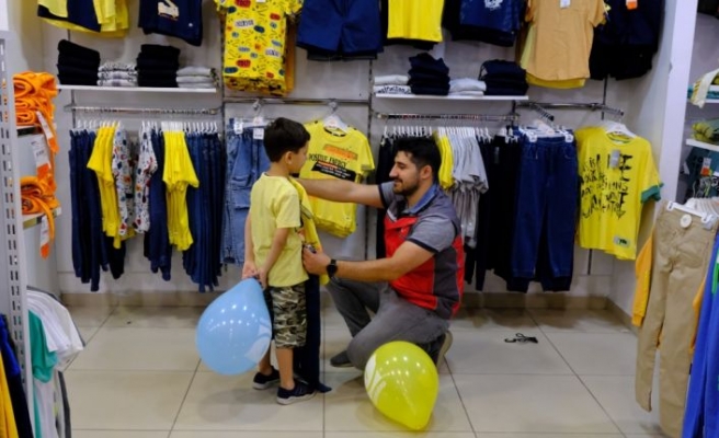 Sadakataşı'ndan kurban eti dağıtımı