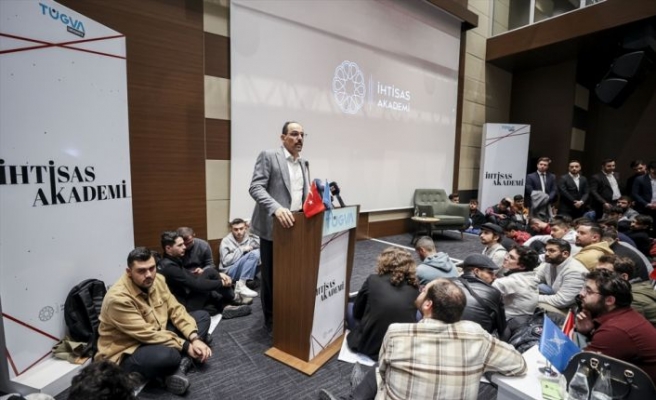 İbrahim Kalın, İhtisas Akademiye Giriş Semineri ve Genç Yönetici Okulu'nda konuştu: