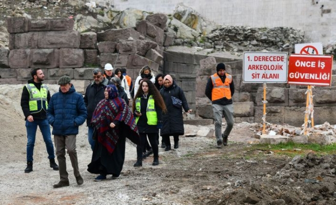 ABB BAŞKENTLİLERİ TARİHİ YOLCULUĞA ÇIKARIYOR: ‘ANKARA MİRAS ŞANTİYE GEZİLERİ’ DEVAM EDİYOR