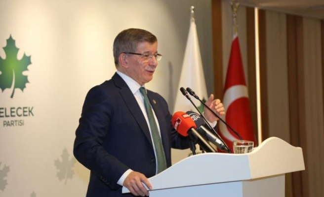 Davutoğlu’ndan kurmaylarına çağrı: Gelecek Partisi Başkanlık Kurulu ‘cumhurbaşkanı adayı’ gündemiyle toplanıyor