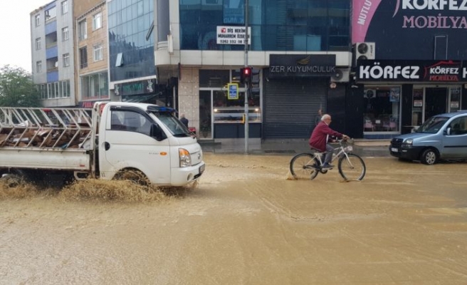 Kocaeli'de sağanak etkili oldu