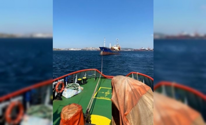 Tuzla açıklarında arızalanan tanker kurtarıldı