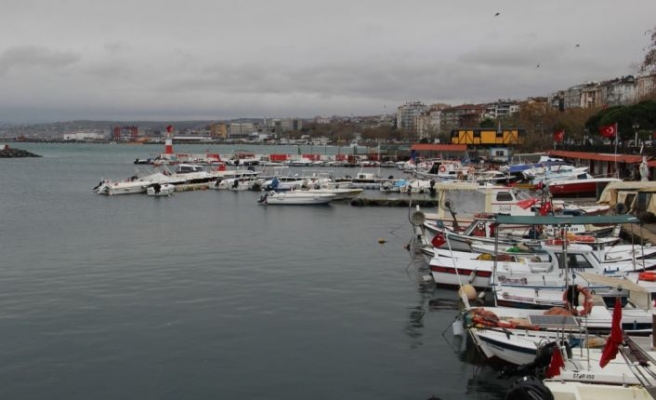 Tekirdağ'da poyraz deniz ulaşımında aksamalara neden oluyor