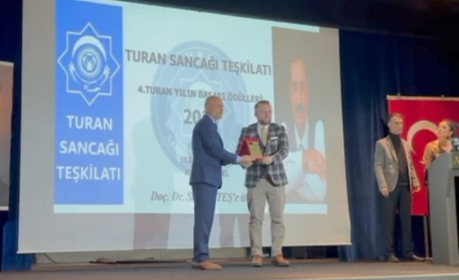 Manşetx Gazetesine ''YILIN GAZETESİ ÖDÜLÜ'' verildi