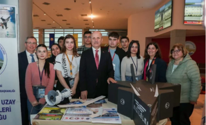 YÖK Başkanı Erol Özvar, öğrencilerle buluştu