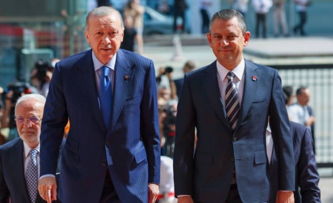 Erdoğan ve Özel ile beklenen iade-i ziyaret yapıldı