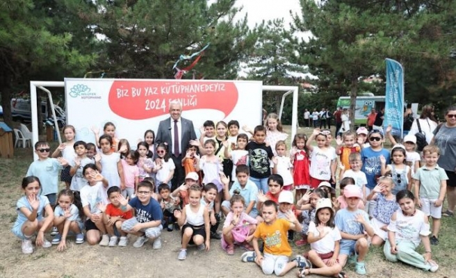 300 çocuk ‘Biz Bu Yaz Kütüphanedeyiz’ etkinliğinde buluştu