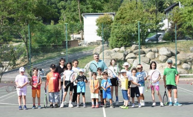 BAŞKAN YILMAZ’DAN YILDIRIM’A YENİ TENİS KORTU MÜJDESİ