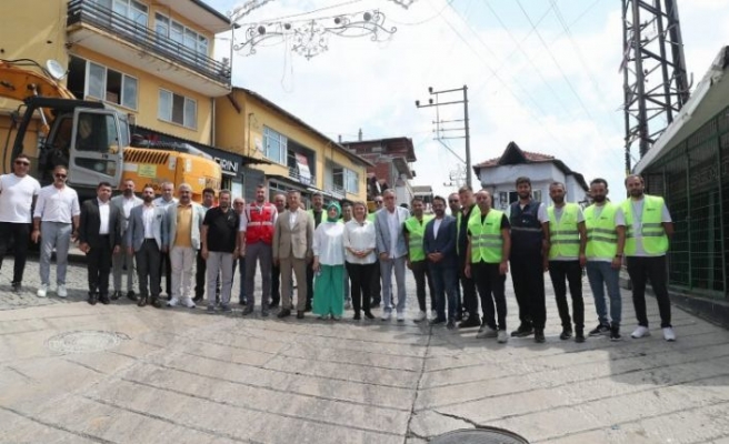 İzmit Tavşantepe Caddesi’nde konforlu ulaşım için çalışılıyor