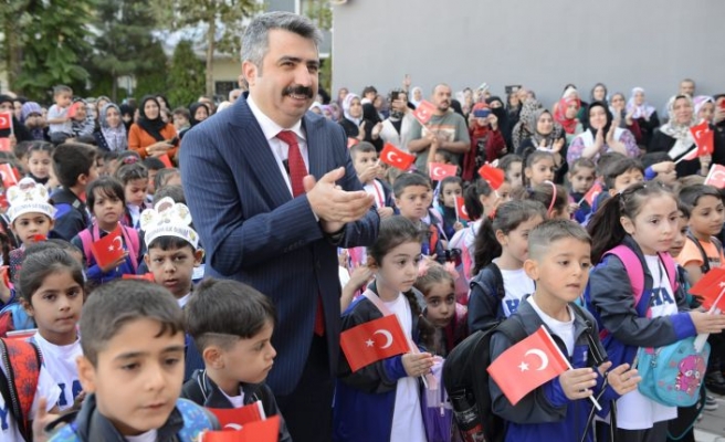 YILDIRIM’DA AİLELERE DESTEK, ESNAFA NEFES