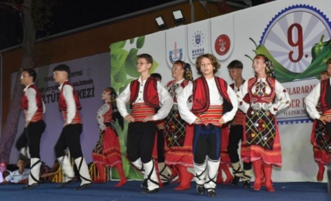 Bursa'da Altın Biber Festivali'nde folklör şöleni