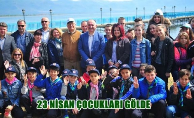  23 Nisan Çocukları Gölde 