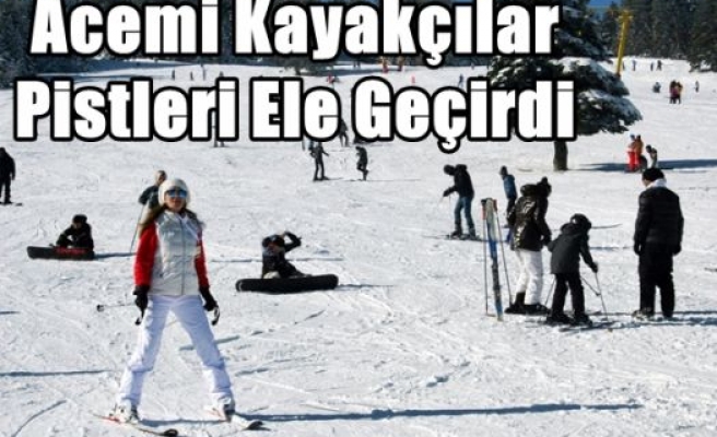 Acemi Kayakçılar Pistleri Ele Geçirdi