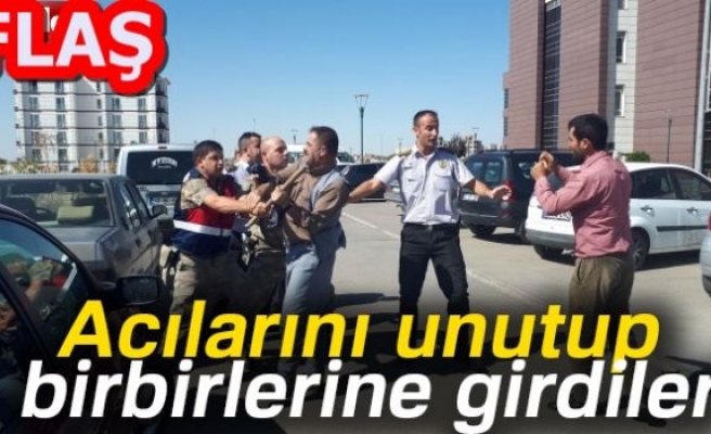 ACILARINI UNUTUP BİRBİRLERİNE GİRDİLER!