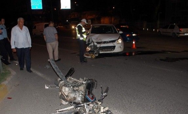 Adıyaman’da Motosiklet İle Otomobil Çarpıştı: 1 Yaralı