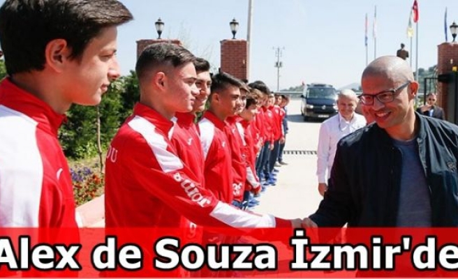 Alex de Souza İzmir'de