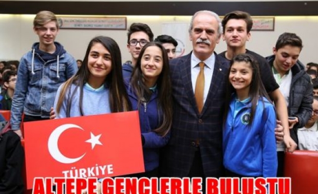 Altepe gençlerle buluştu