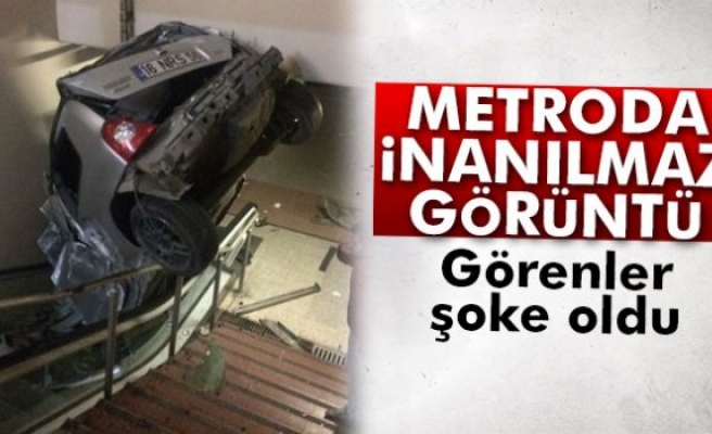 Araba kontrolden çıktı metro istasyonuna girdi