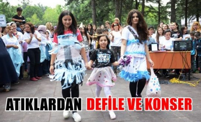 Atıklardan defile ve konser