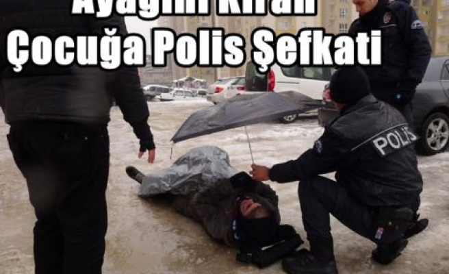 Ayağını Kırdı,İmdadına Polis Yetişti