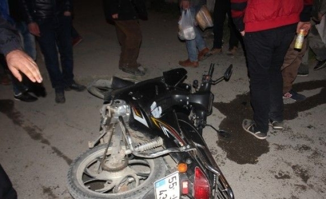 Bafra’da Otomobil İle Motosiklet Çarpıştı: 1 Yaralı