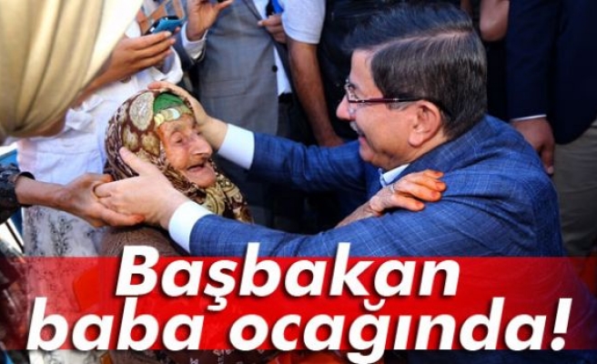 Başbakan Davutoğlu baba ocağında