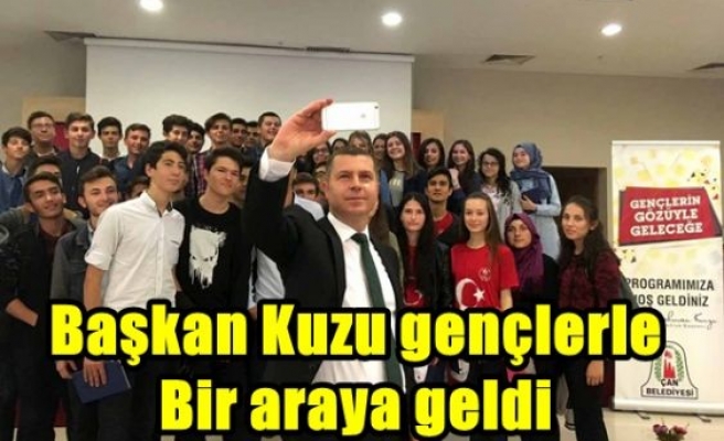 Başkan Kuzu gençlerle bir araya geldi