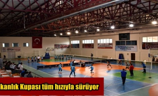 Başkanlık Kupası tüm hızıyla sürüyor